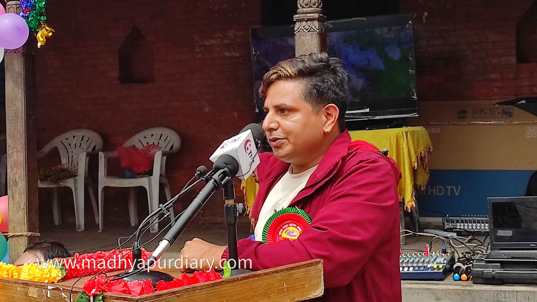 गाएक कस्तुप पन्त